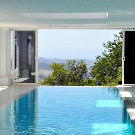 Διαμέρισμα Private Heated Pool